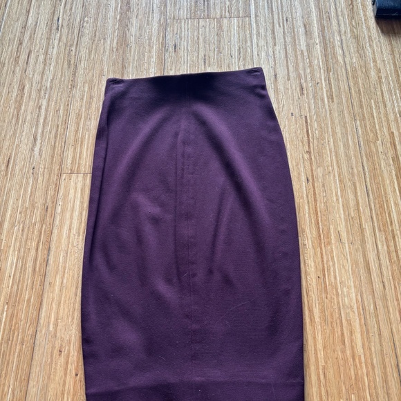 Burgundy Wilfred skirt - Picture 3 of 4